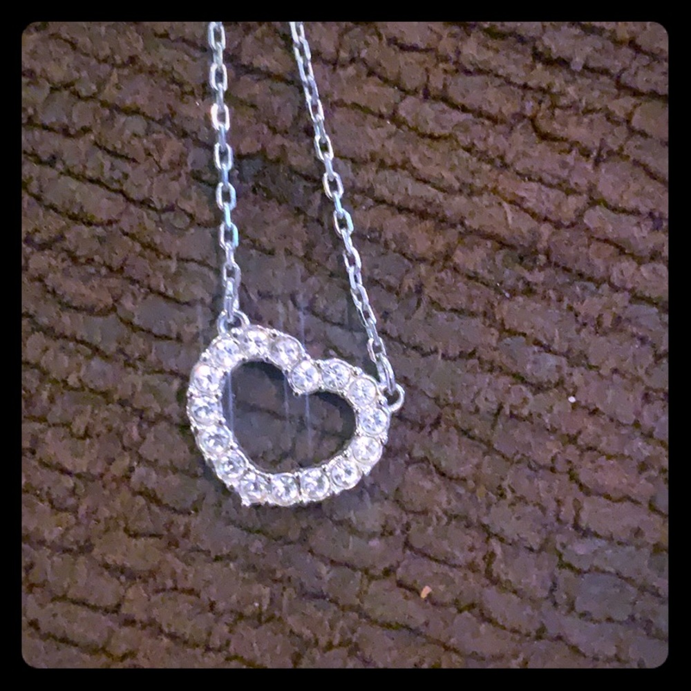 Very pretty, only worn on time necklace